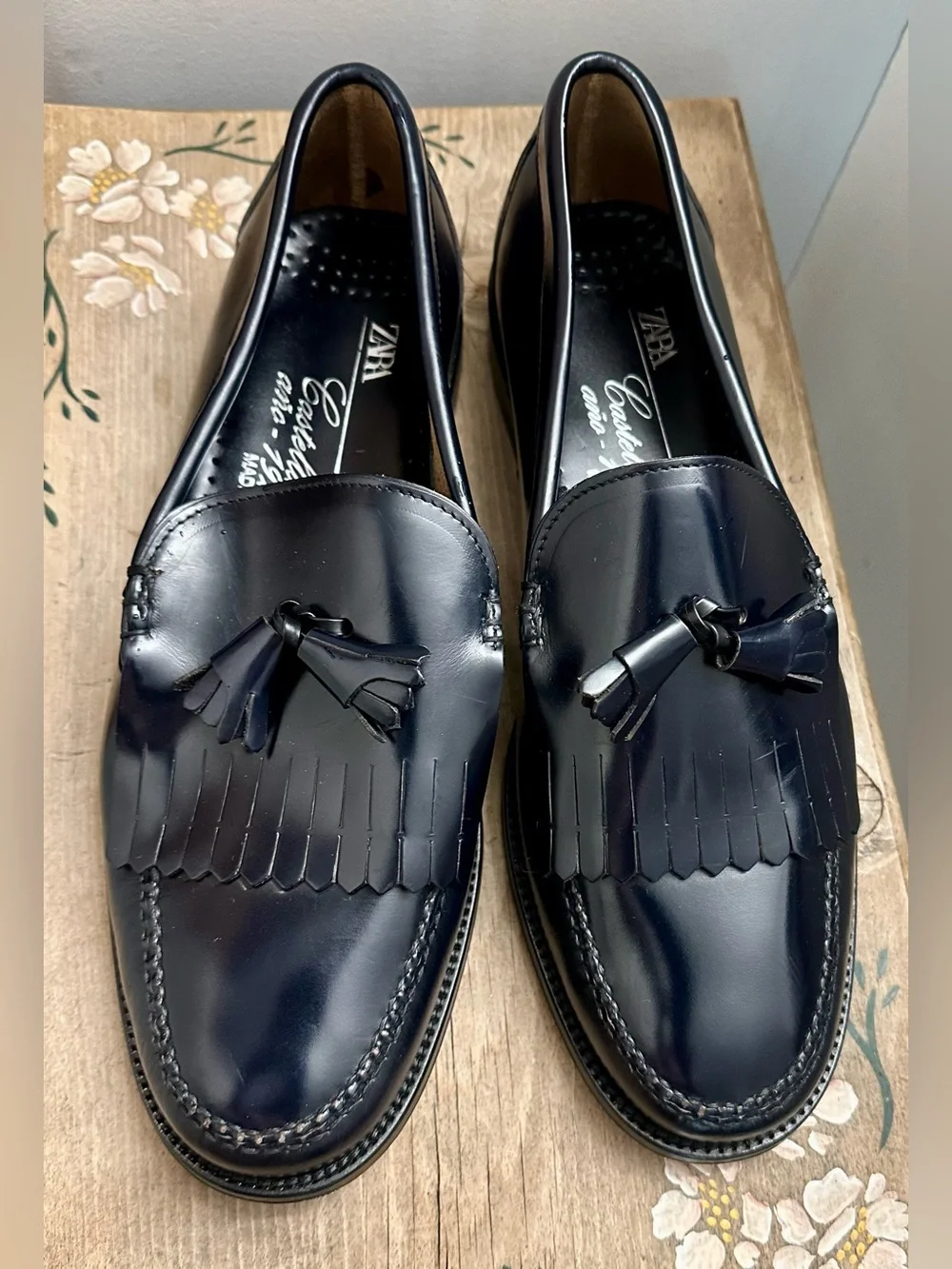Zara Men's Glossy Navy Tassel Kiltie Loafers
